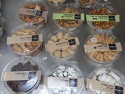 עוגיות_למשרדים_עוגיות_איכותיות_ומשובחות_מחומרים_טבעיים_ללא_חומרים_מזיקים_אספקת_עוגיות_למשרדים_מחומרים_טבעיים_בלבד